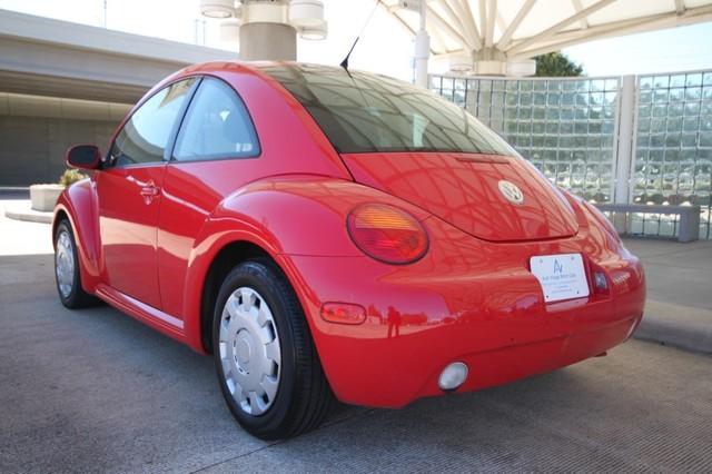 Volkswagen New Beetle 2003 photo 5