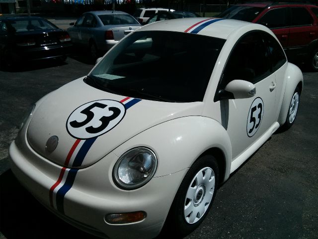 Volkswagen New Beetle 2003 photo 2