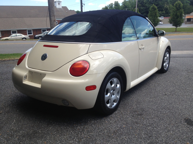 Volkswagen New Beetle 2003 photo 7