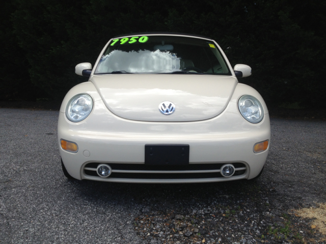 Volkswagen New Beetle 2003 photo 9