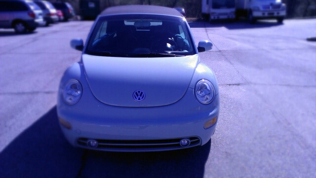 Volkswagen New Beetle 2003 photo 1