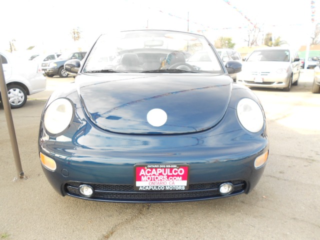Volkswagen New Beetle 2003 photo 1