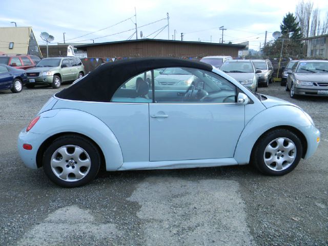 Volkswagen New Beetle 2003 photo 3