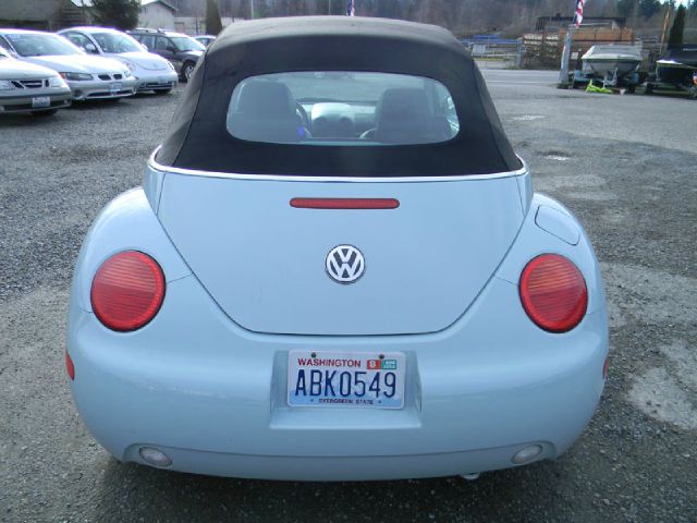 Volkswagen New Beetle 2003 photo 4