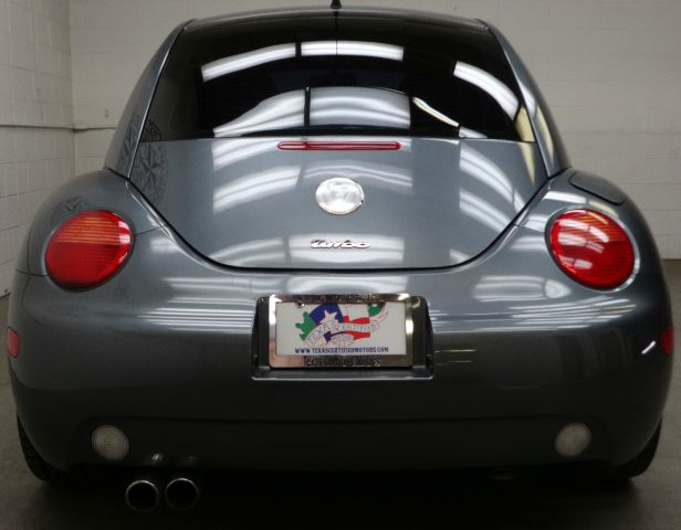 Volkswagen New Beetle 2003 photo 1