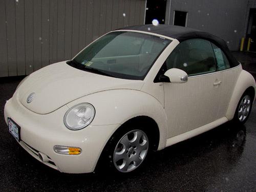 Volkswagen New Beetle FWD 4dr Sport Other