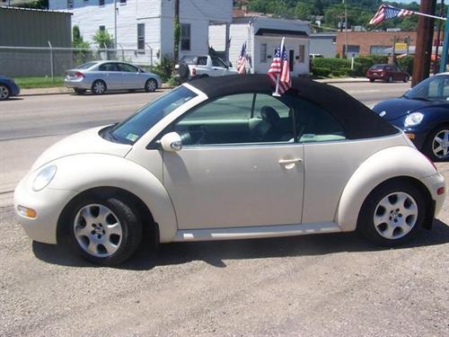 Volkswagen New Beetle 2003 photo 1