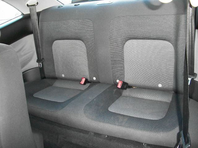 Volkswagen New Beetle 2003 photo 3