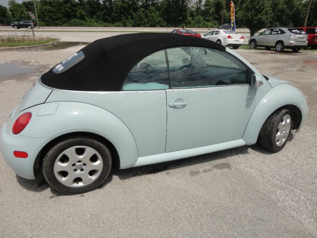 Volkswagen New Beetle 2003 photo 4