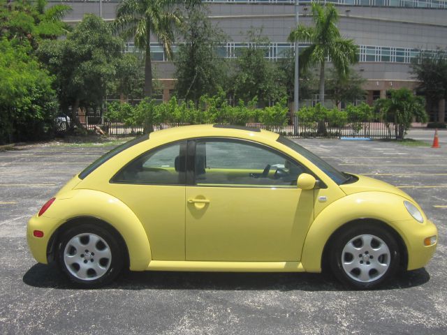 Volkswagen New Beetle 2003 photo 2