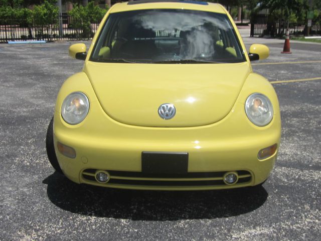Volkswagen New Beetle 2003 photo 4
