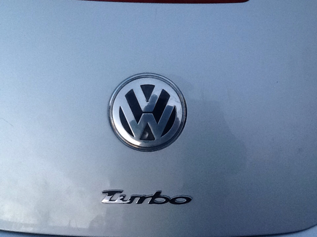 Volkswagen New Beetle 2003 photo 2