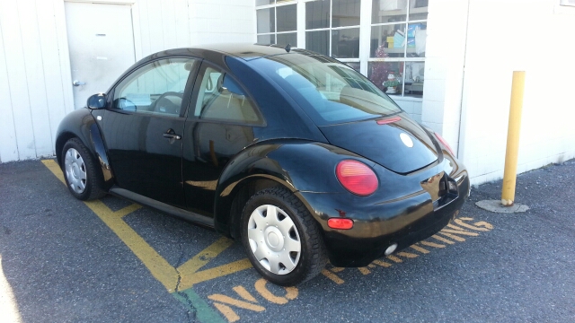 Volkswagen New Beetle 2003 photo 4