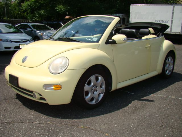 Volkswagen New Beetle 2003 photo 3