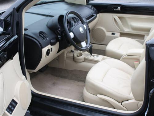 Volkswagen New Beetle 2003 photo 5