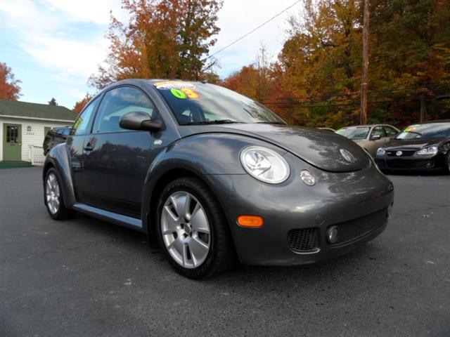 Volkswagen New Beetle 24K Hatchback