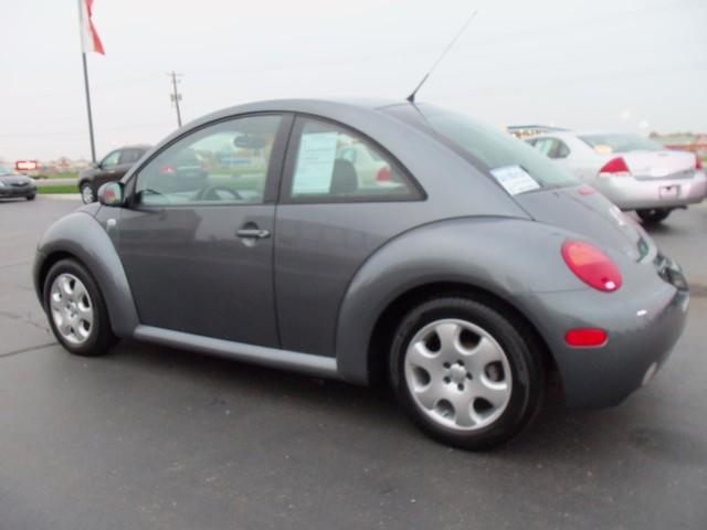 Volkswagen New Beetle 2003 photo 3