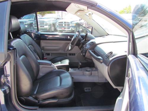 Volkswagen New Beetle 2003 photo 3
