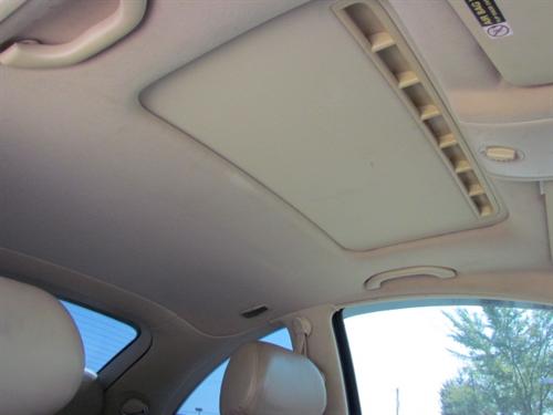 Volkswagen New Beetle 2003 photo 1