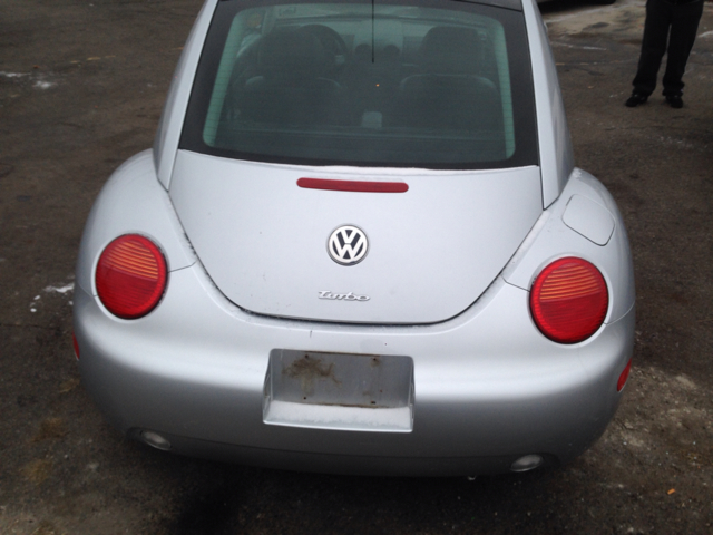 Volkswagen New Beetle 2003 photo 4