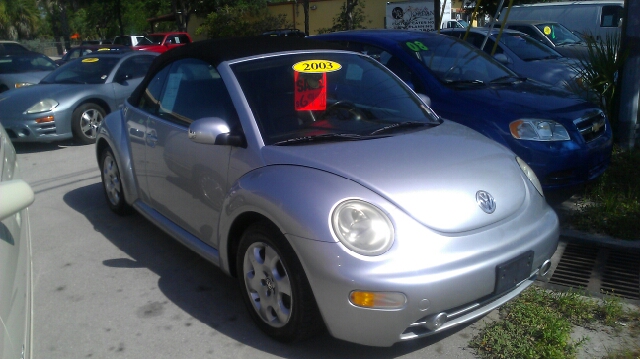 Volkswagen New Beetle 2003 photo 4