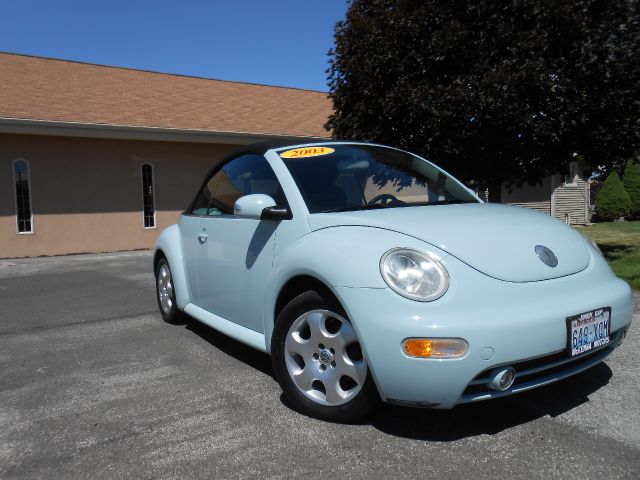 Volkswagen New Beetle 2003 photo 1