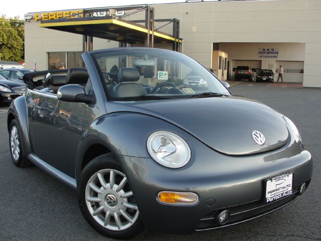 Volkswagen New Beetle 2004 photo 4