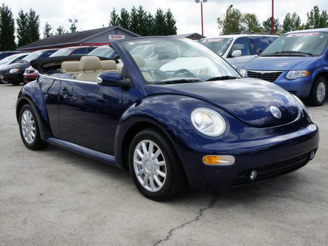 Volkswagen New Beetle 2004 photo 1