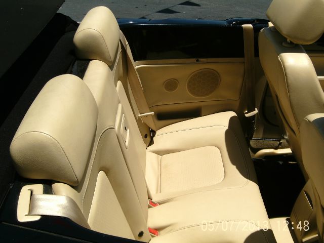 Volkswagen New Beetle 2004 photo 11