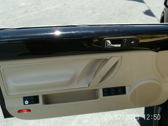 Volkswagen New Beetle 2004 photo 5