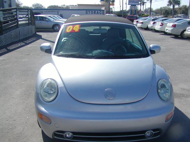 Volkswagen New Beetle 2004 photo 3