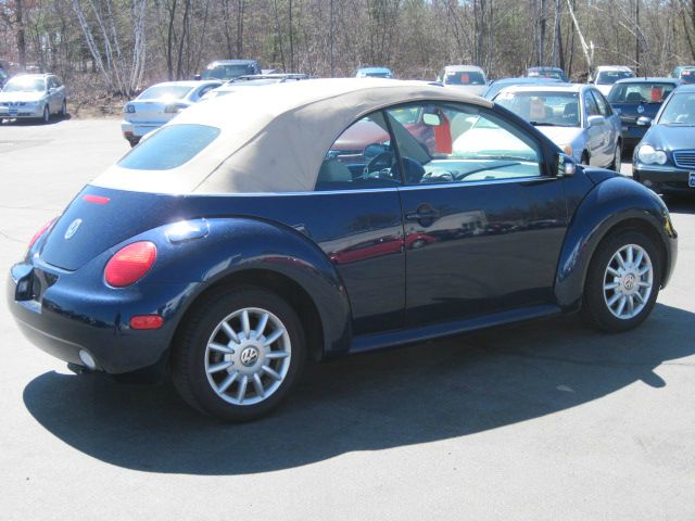 Volkswagen New Beetle 2004 photo 1