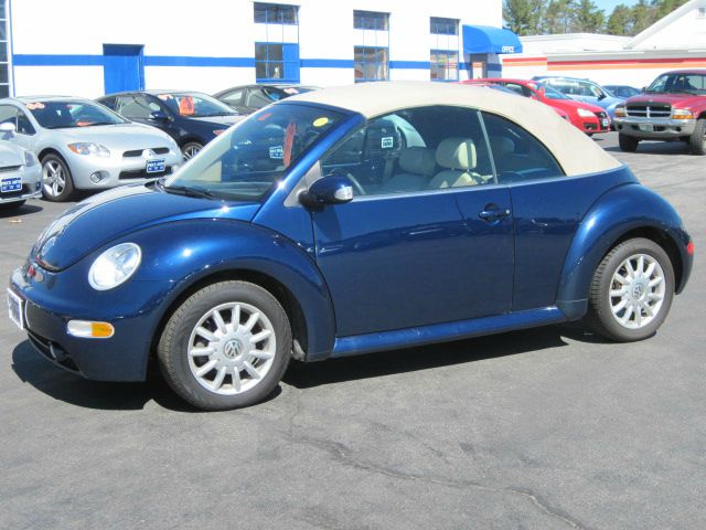 Volkswagen New Beetle 2004 photo 6