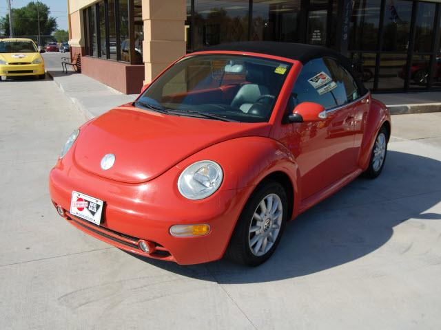 Volkswagen New Beetle FWD 4dr Sport Convertible