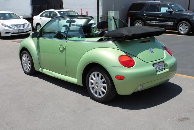 Volkswagen New Beetle 2004 photo 2