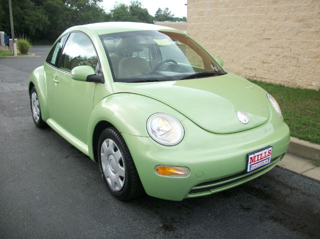 Volkswagen New Beetle 2004 photo 2