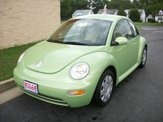 Volkswagen New Beetle 2004 photo 3