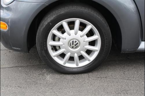 Volkswagen New Beetle 2004 photo 5