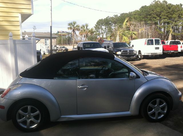 Volkswagen New Beetle 2004 photo 4