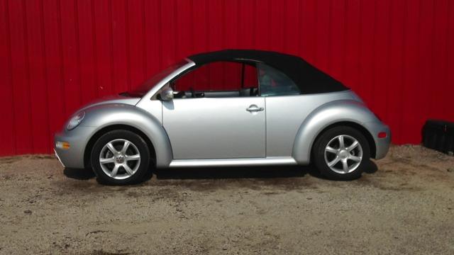 Volkswagen New Beetle 2004 photo 1