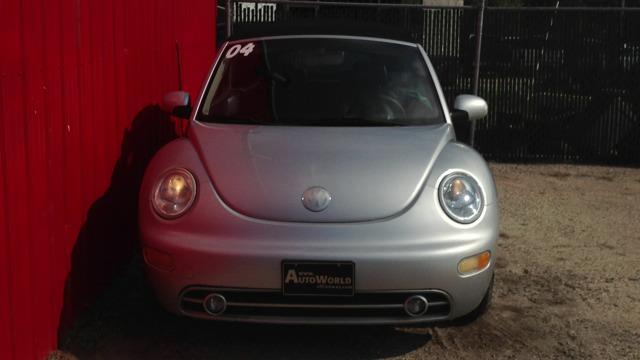 Volkswagen New Beetle 2004 photo 4