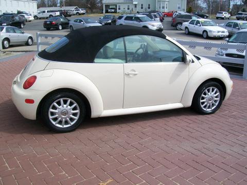 Volkswagen New Beetle FWD 4dr Sport Other