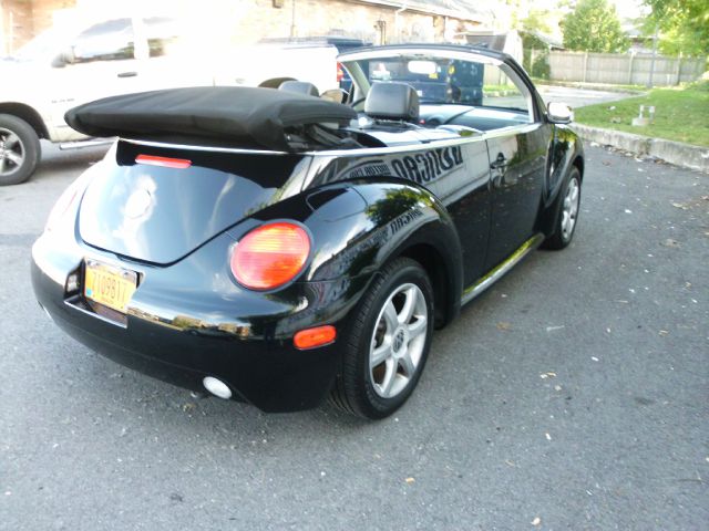 Volkswagen New Beetle 2004 photo 3