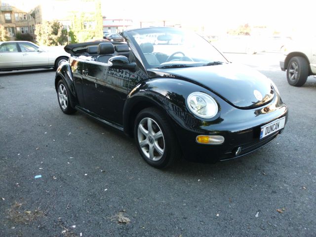 Volkswagen New Beetle 2004 photo 4