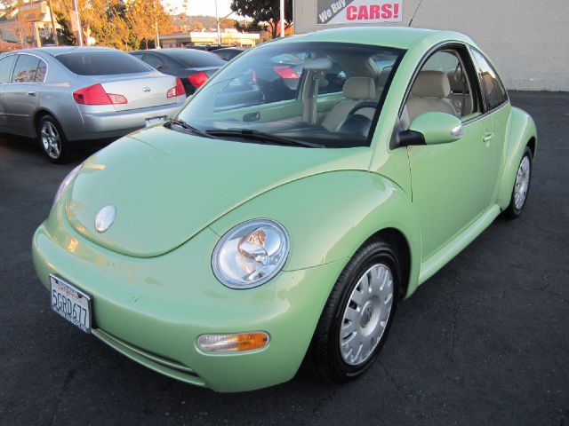Volkswagen New Beetle 2004 photo 3