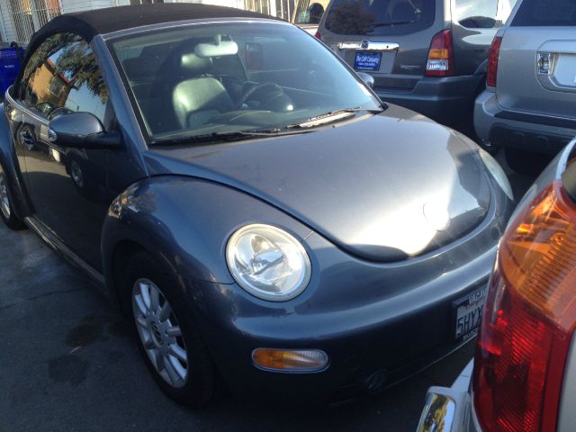 Volkswagen New Beetle 2004 photo 3