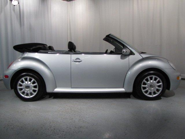 Volkswagen New Beetle 2004 photo 1