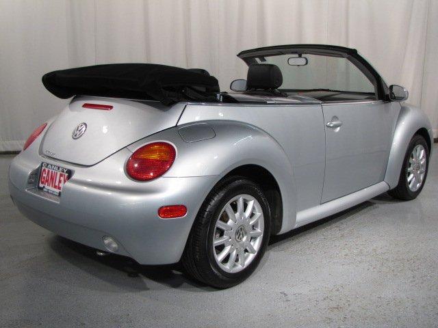 Volkswagen New Beetle 2004 photo 2