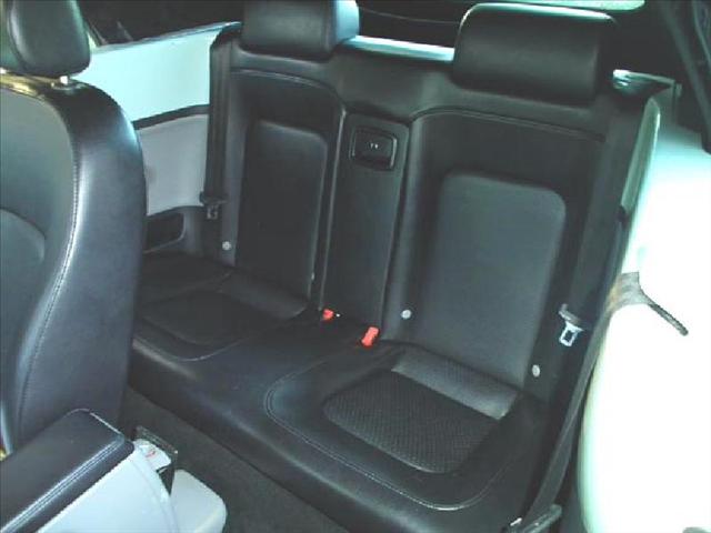 Volkswagen New Beetle 2004 photo 5