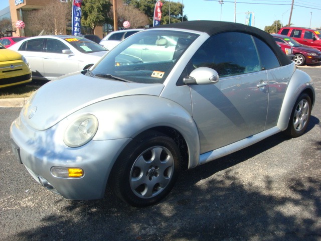 Volkswagen New Beetle 2004 photo 3
